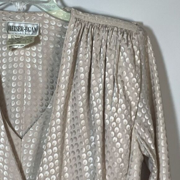 Heiser-Egan Women's Polka Dots Long Sleeve V-Neck Satin Blouse Cream Size 10 - Picture 3 of 9
